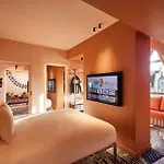 Mama Shelter Otel