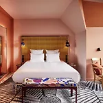 Otel Mama Shelter