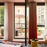 Mama Shelter Otel