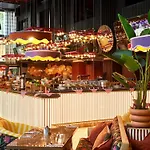 Mama Shelter 4*