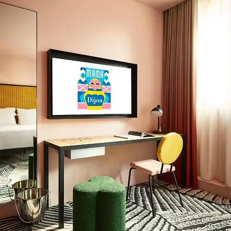 Mama Shelter Hotel 4*