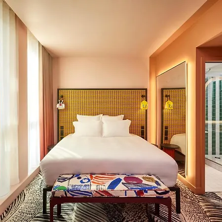 Mama Shelter מלון 4*