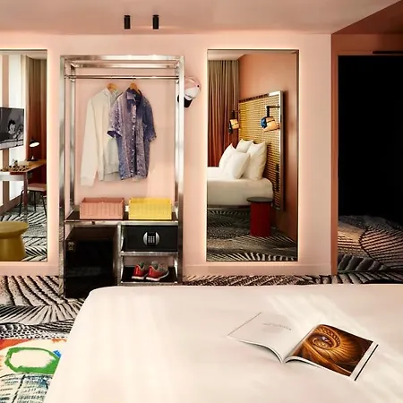 מלון Mama Shelter 4*