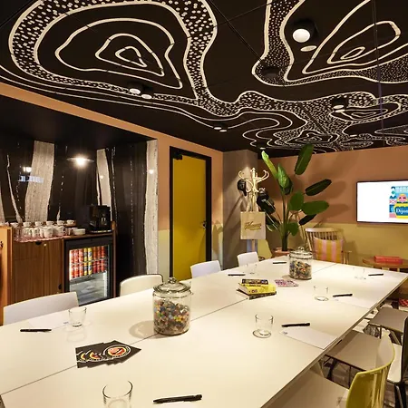 Mama Shelter Hotel 4*