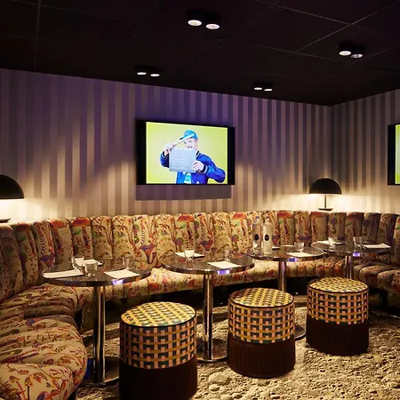 Hotell Mama Shelter 4*