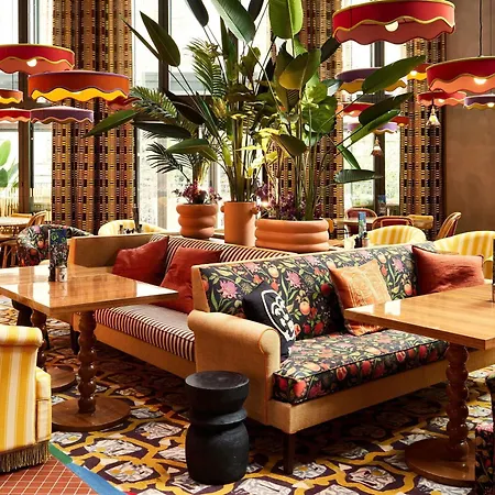 Mama Shelter 4* דיז'ון