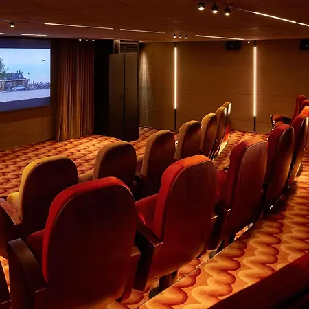 Mama Shelter מלון