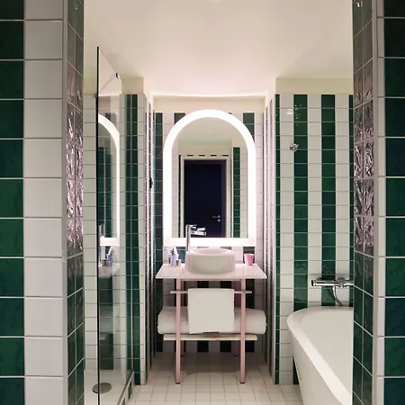 Mama Shelter מלון