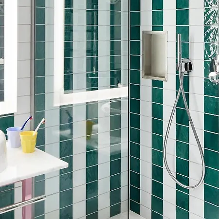 Mama Shelter Hotel 4*