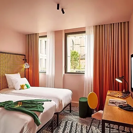 Mama Shelter Otel 4*