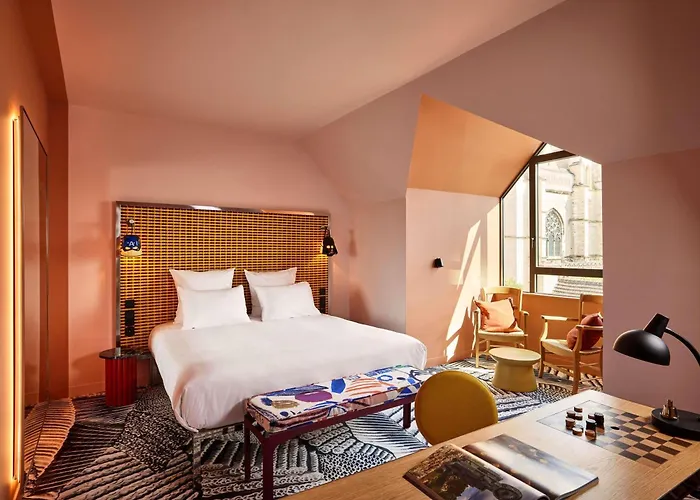 Mama Shelter מלון